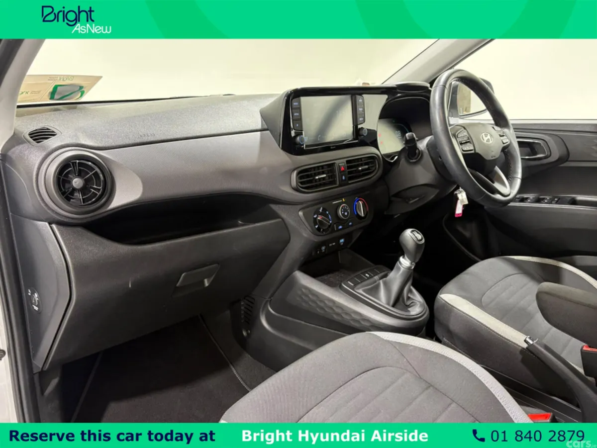 Hyundai i10 Hatchback, Petrol, 2024, White