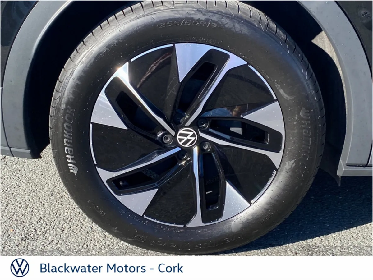 Volkswagen ID.4 Estate, Electric, 2025, Black
