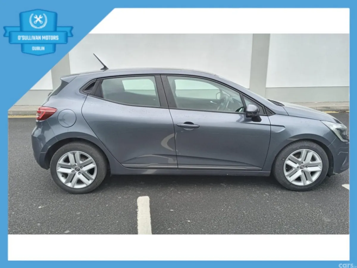 Renault Clio Hatchback, Petrol, 2022, Grey