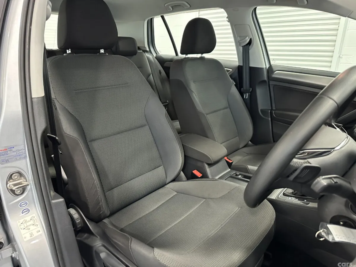 Volkswagen Golf Hatchback, Petrol, 2014, Silver