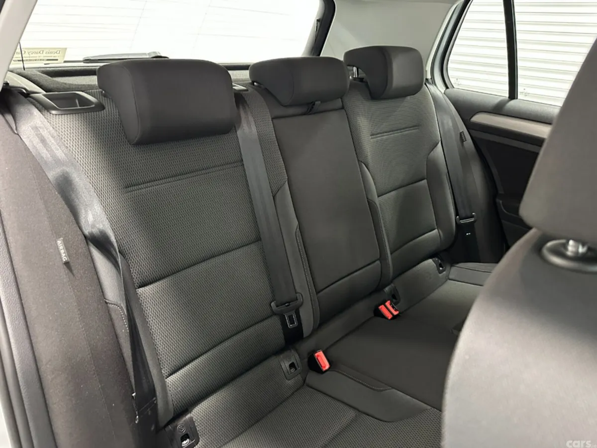 Volkswagen Golf Hatchback, Petrol, 2014, Silver