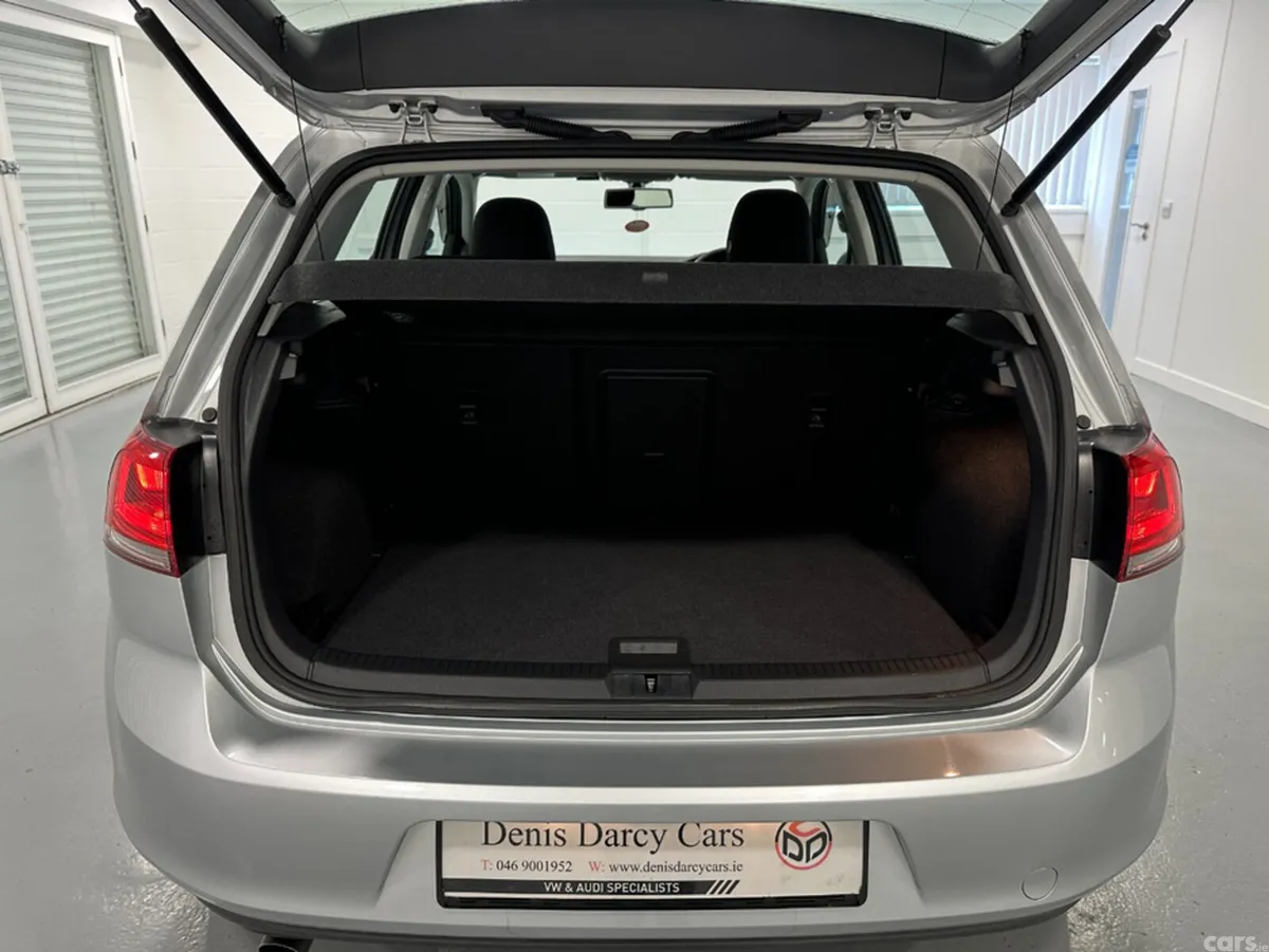 Volkswagen Golf Hatchback, Petrol, 2014, Silver