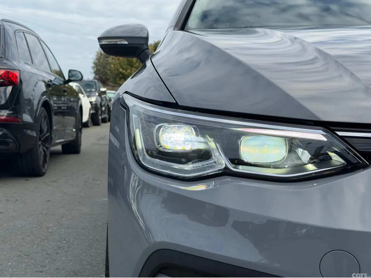 Volkswagen Golf Hatchback, Petrol Hybrid, 2021, Grey
