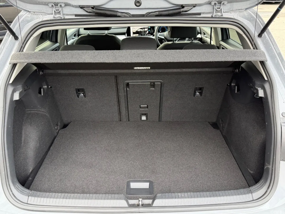 Volkswagen Golf Hatchback, Petrol Hybrid, 2021, Grey