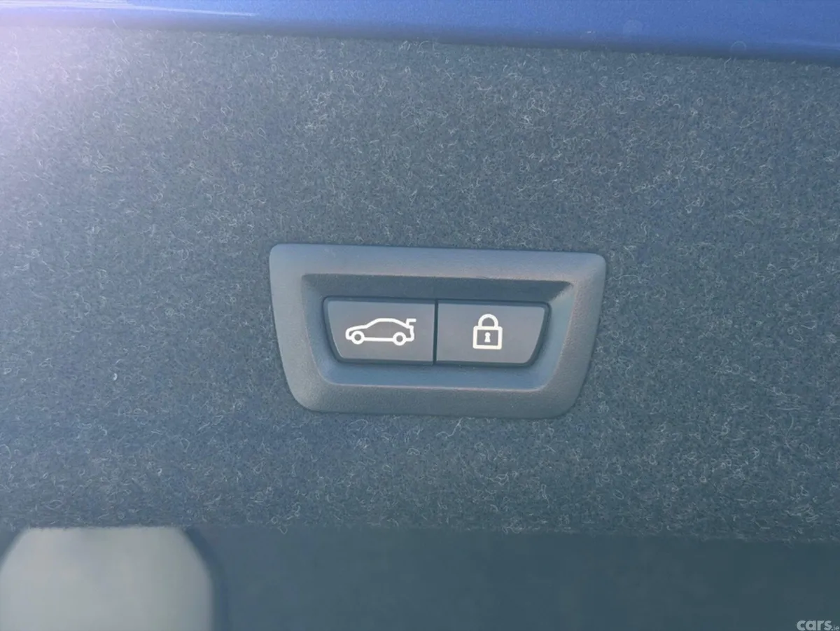 BMW 3-Series Saloon, Diesel, 2019, Blue