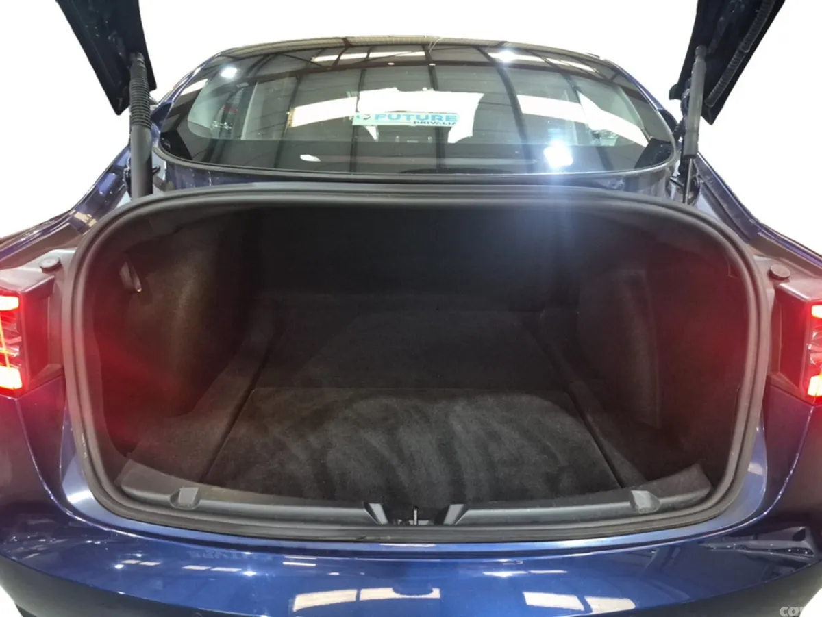 Tesla Model 3 Saloon, Electric, 2022, Blue
