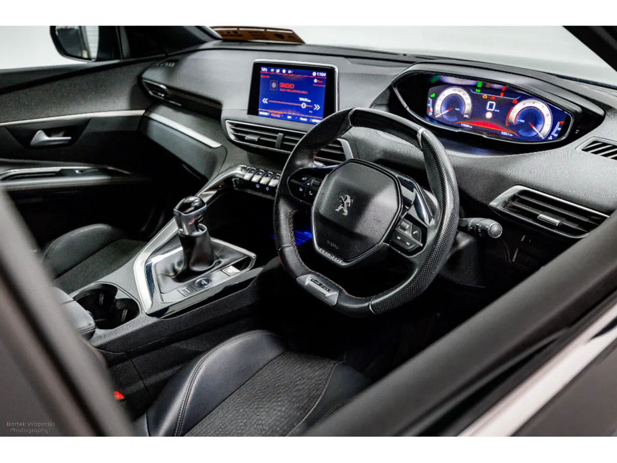 Peugeot 3008 SUV, Petrol, 2018, Grey