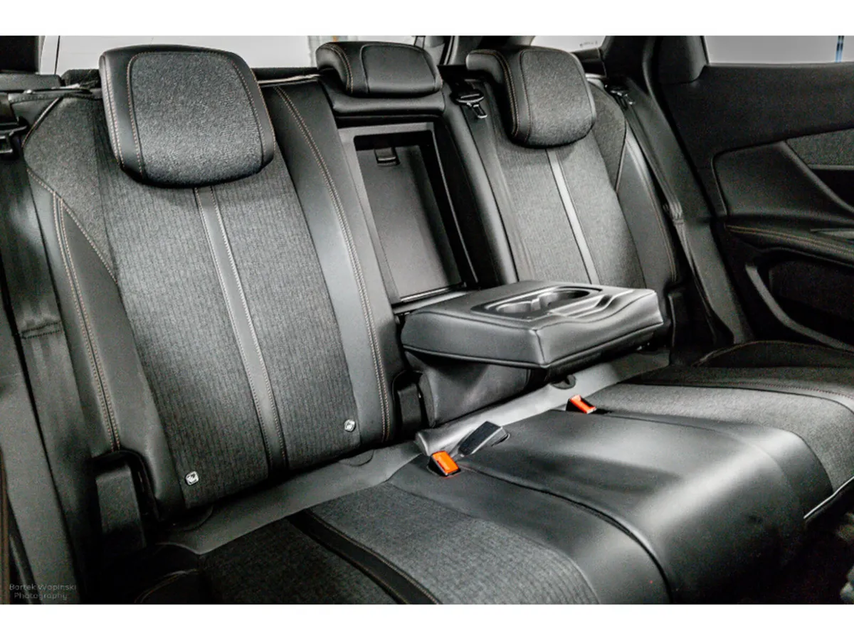 Peugeot 3008 SUV, Petrol, 2018, Grey