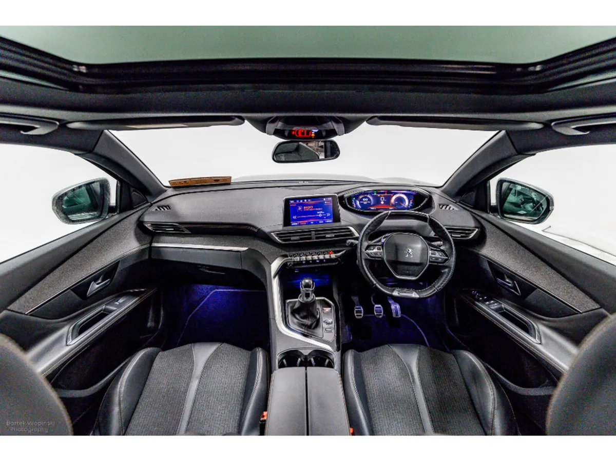 Peugeot 3008 SUV, Petrol, 2018, Grey