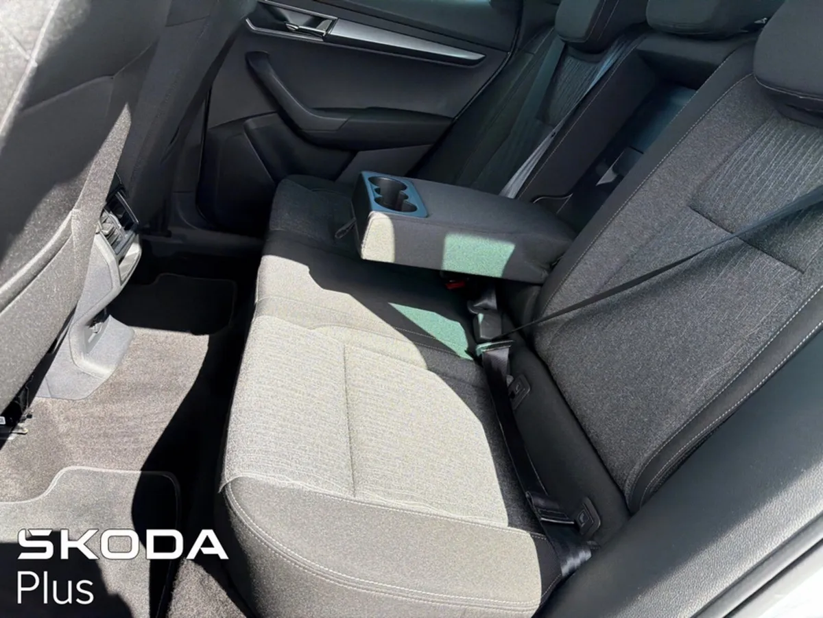 Skoda Karoq Estate, Petrol, 2022, Grey