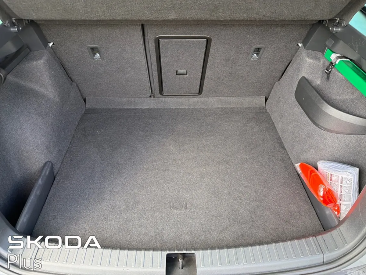 Skoda Karoq Estate, Petrol, 2022, Grey