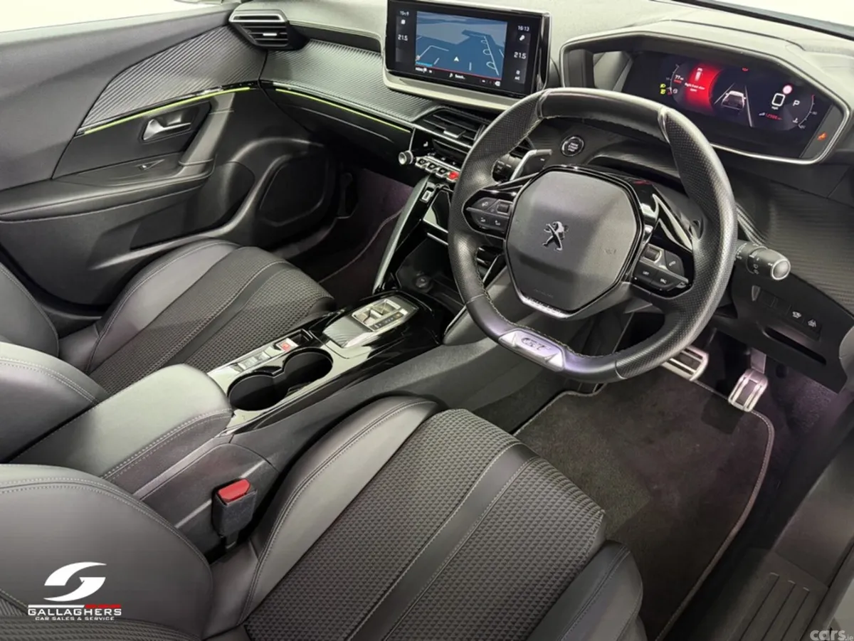Peugeot 2008 Hatchback, Petrol, 2023, White