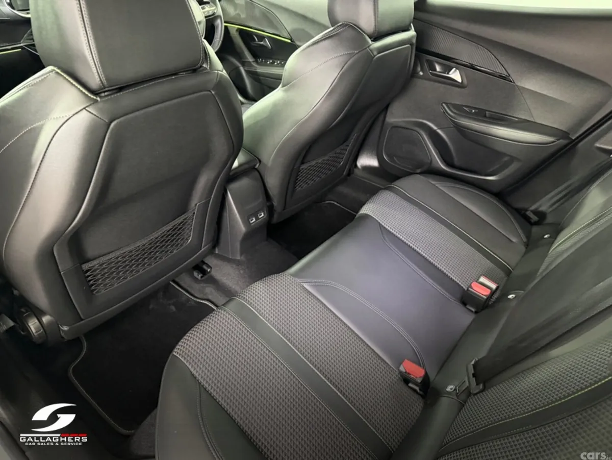 Peugeot 2008 Hatchback, Petrol, 2023, White