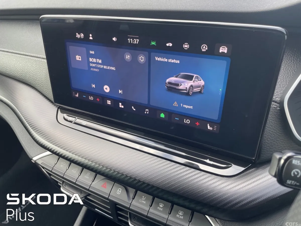 Skoda Octavia Saloon, Diesel, 2026, Black