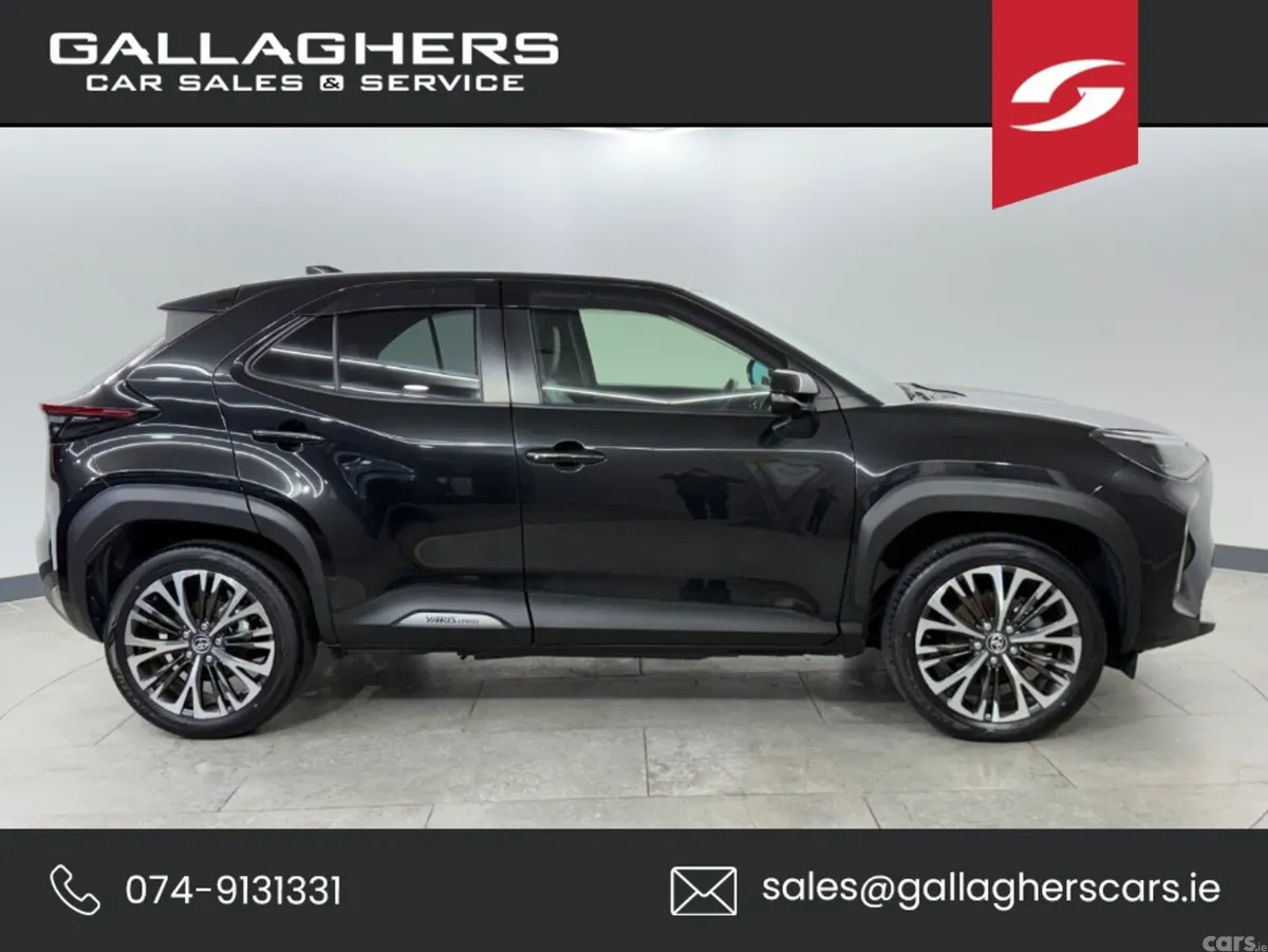 Toyota Yaris Cross SUV, Petrol Hybrid, 2023, Black