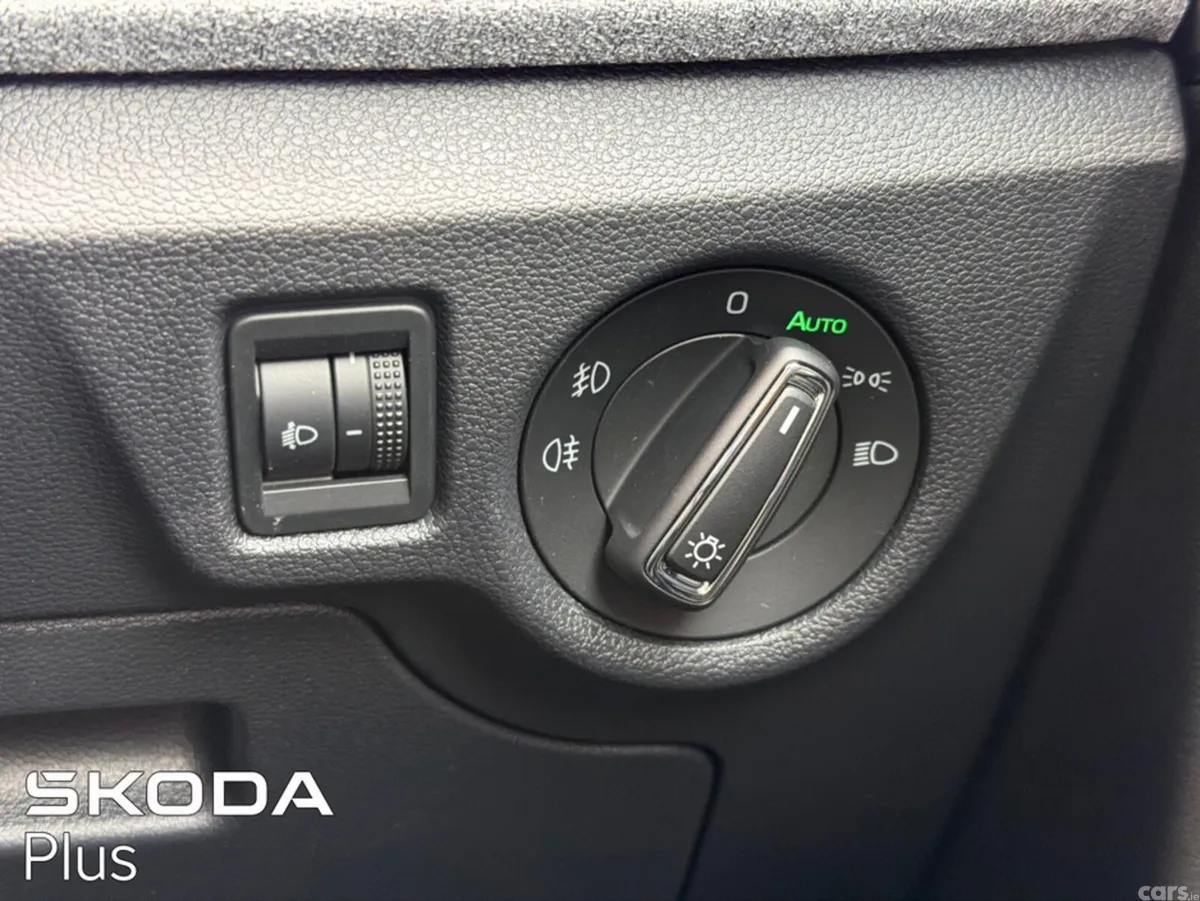 Skoda Scala Hatchback, Petrol, 2026, Blue