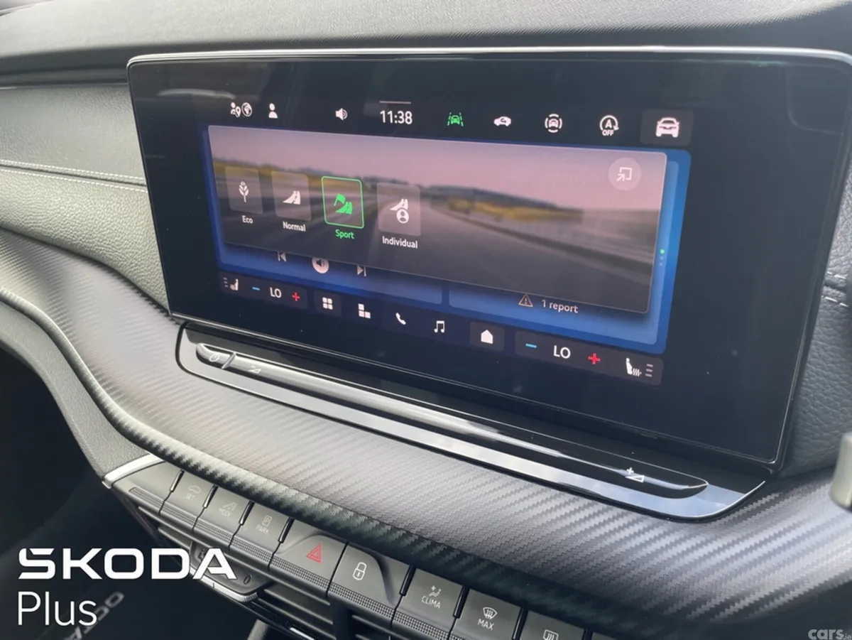 Skoda Octavia Saloon, Diesel, 2026, Black