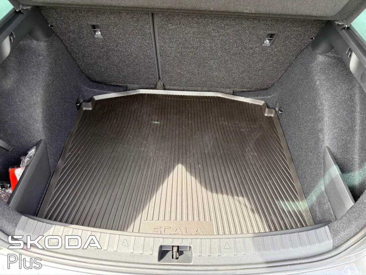 Skoda Scala Hatchback, Petrol, 2026, Grey