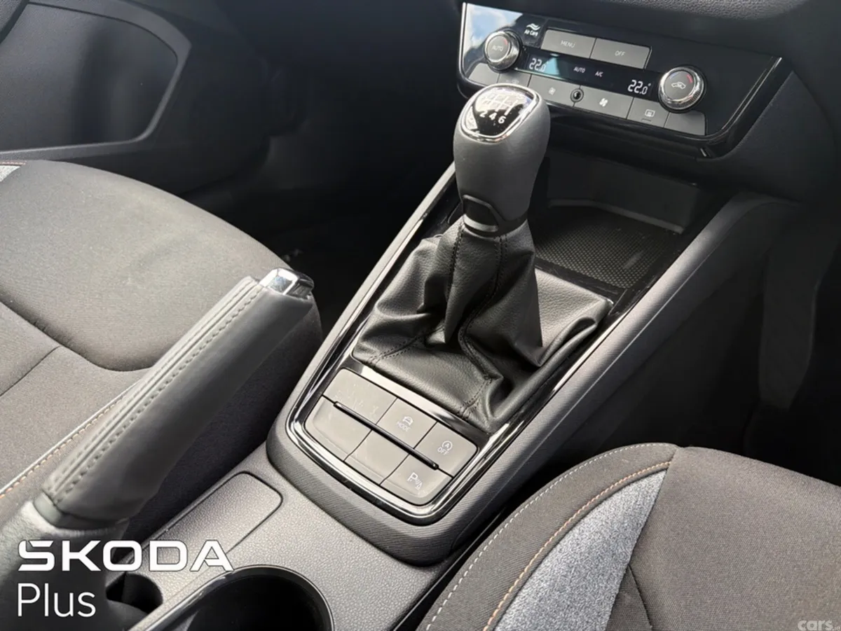 Skoda Scala Hatchback, Petrol, 2026, Grey