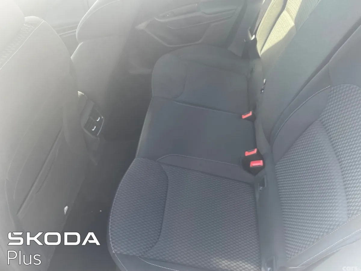 Skoda Fabia Hatchback, Petrol, 2023, White