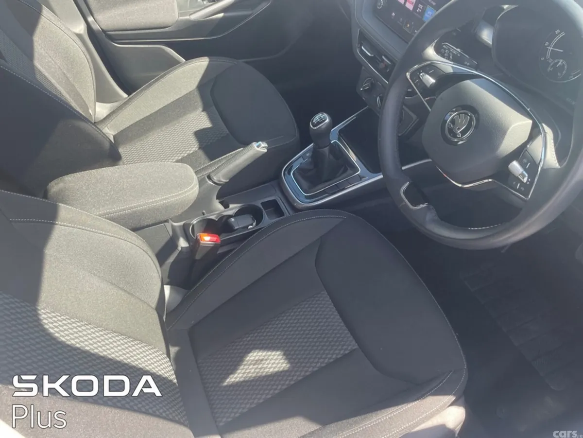 Skoda Fabia Hatchback, Petrol, 2023, White