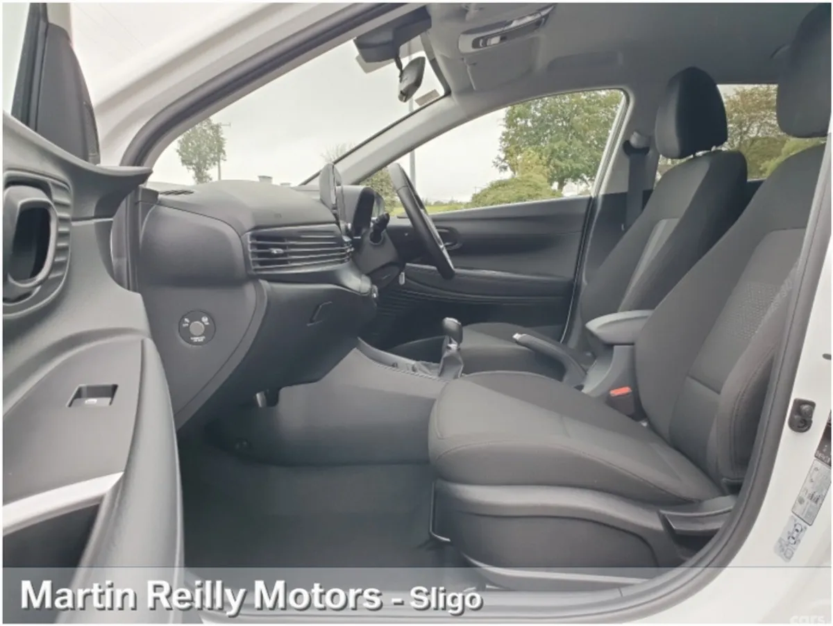 Hyundai i20 Hatchback, Petrol, 2026, White