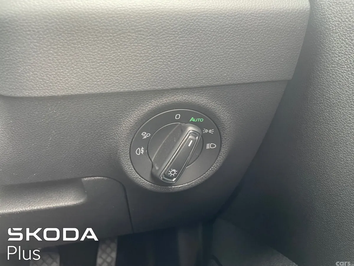 Skoda Karoq SUV, Diesel, 2024, Blue