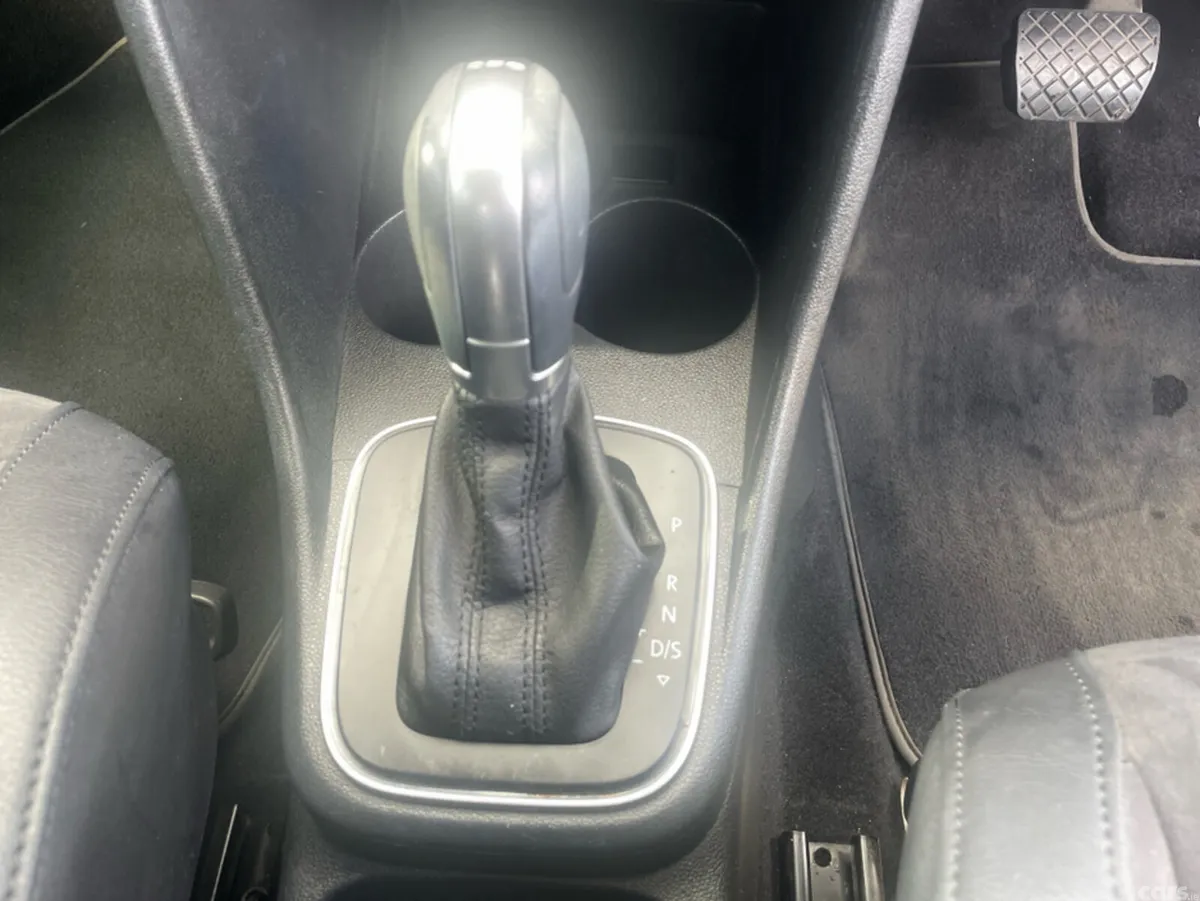 Volkswagen Polo Hatchback, Petrol, 2017, Red