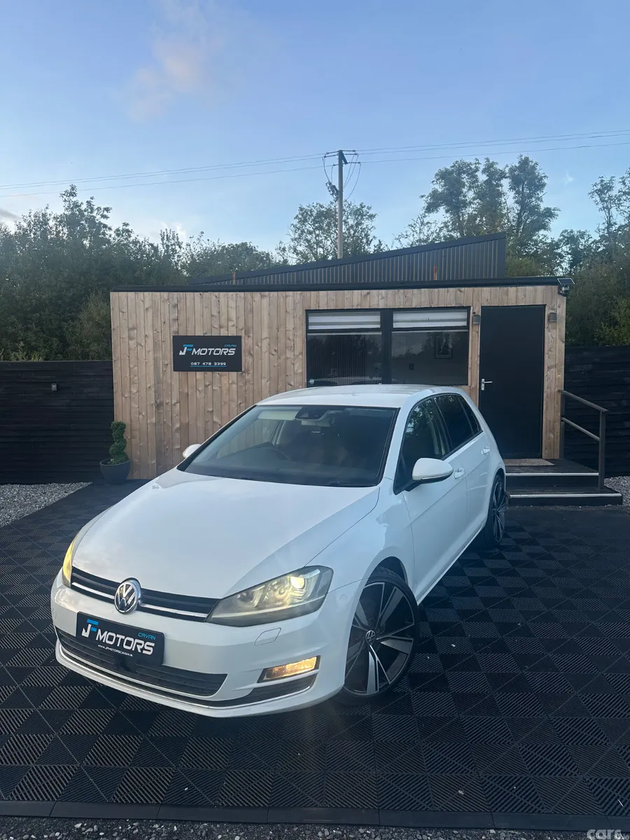 Volkswagen Golf Hatchback, Petrol, 2014, White