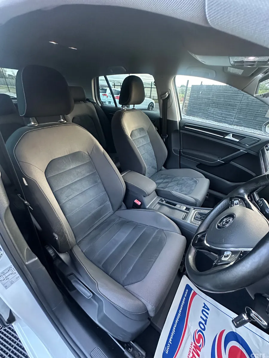 Volkswagen Golf Hatchback, Petrol, 2014, White