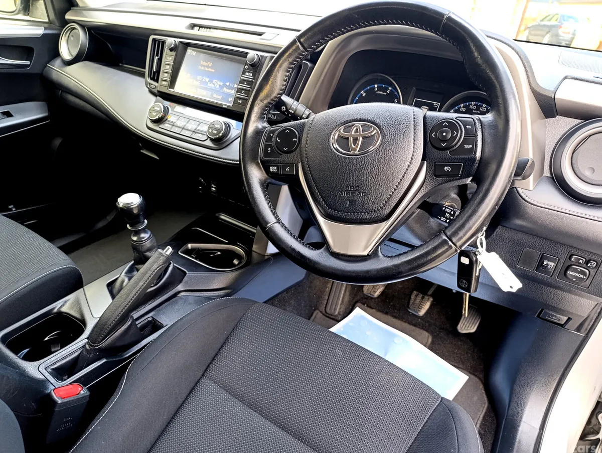 Toyota RAV4 SUV, Diesel, 2016, Silver