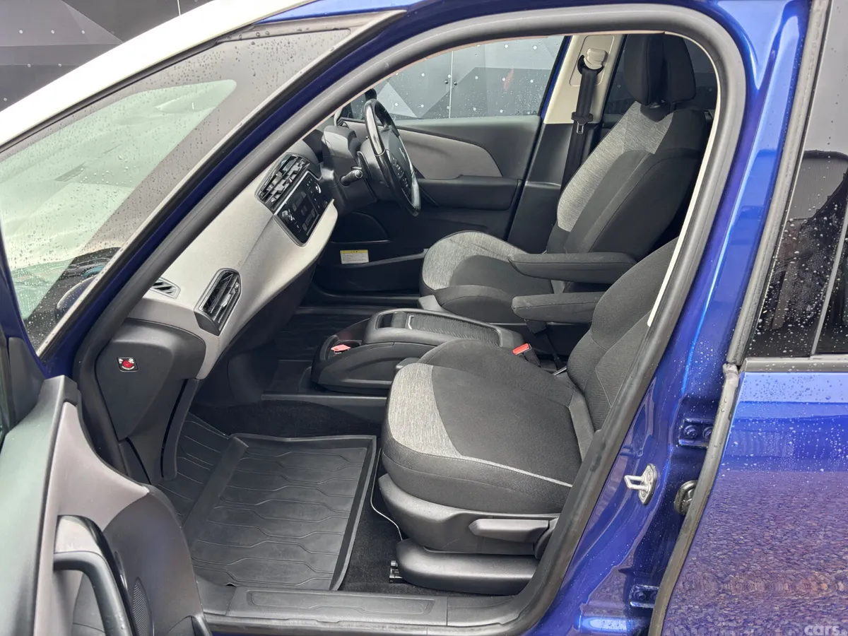 Citroen Grand C4 Picasso MPV, Diesel, 2017, Blue