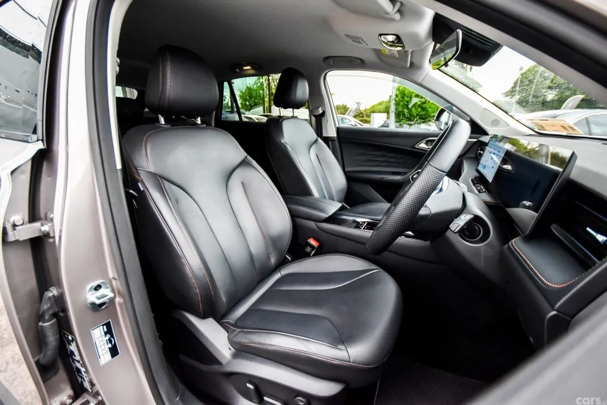 MG HS Hatchback, Petrol Plug-in Hybrid, 2025, Grey