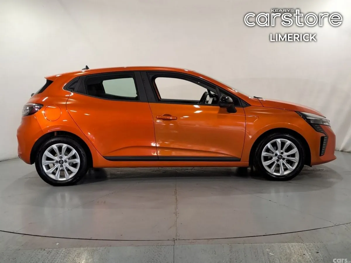 Renault Clio Hatchback, Petrol, 2024, Orange