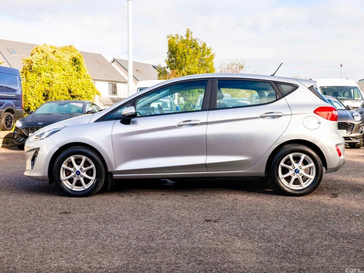 Ford Fiesta Hatchback, Petrol, 2019, Grey
