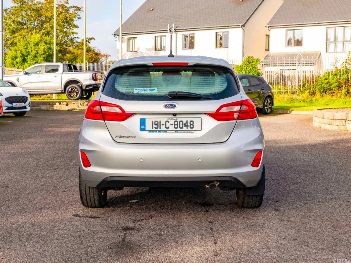 Ford Fiesta Hatchback, Petrol, 2019, Grey