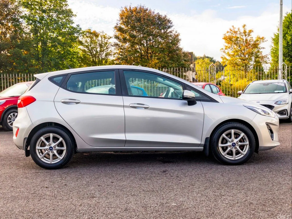 Ford Fiesta Hatchback, Petrol, 2019, Grey