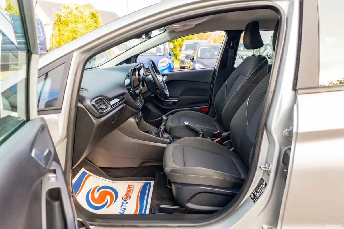 Ford Fiesta Hatchback, Petrol, 2019, Grey