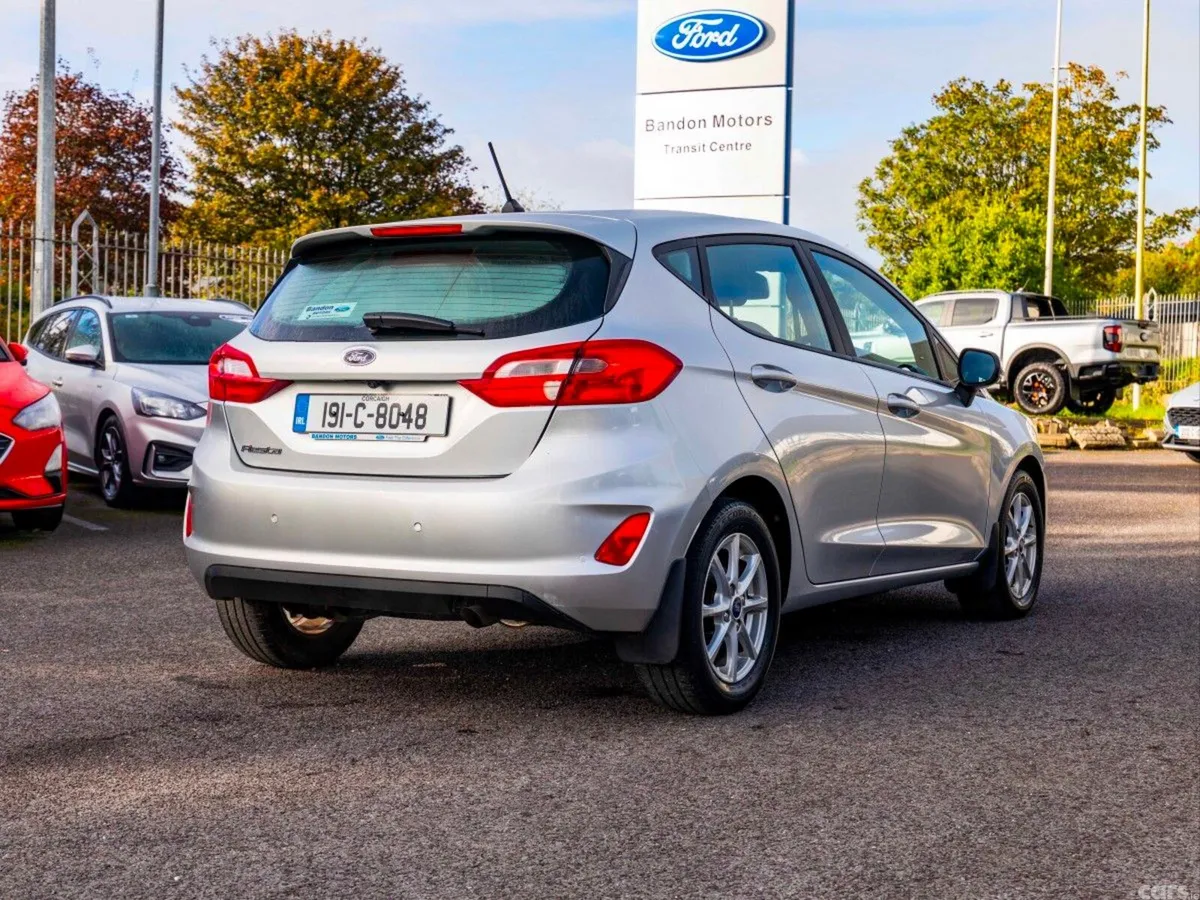 Ford Fiesta Hatchback, Petrol, 2019, Grey