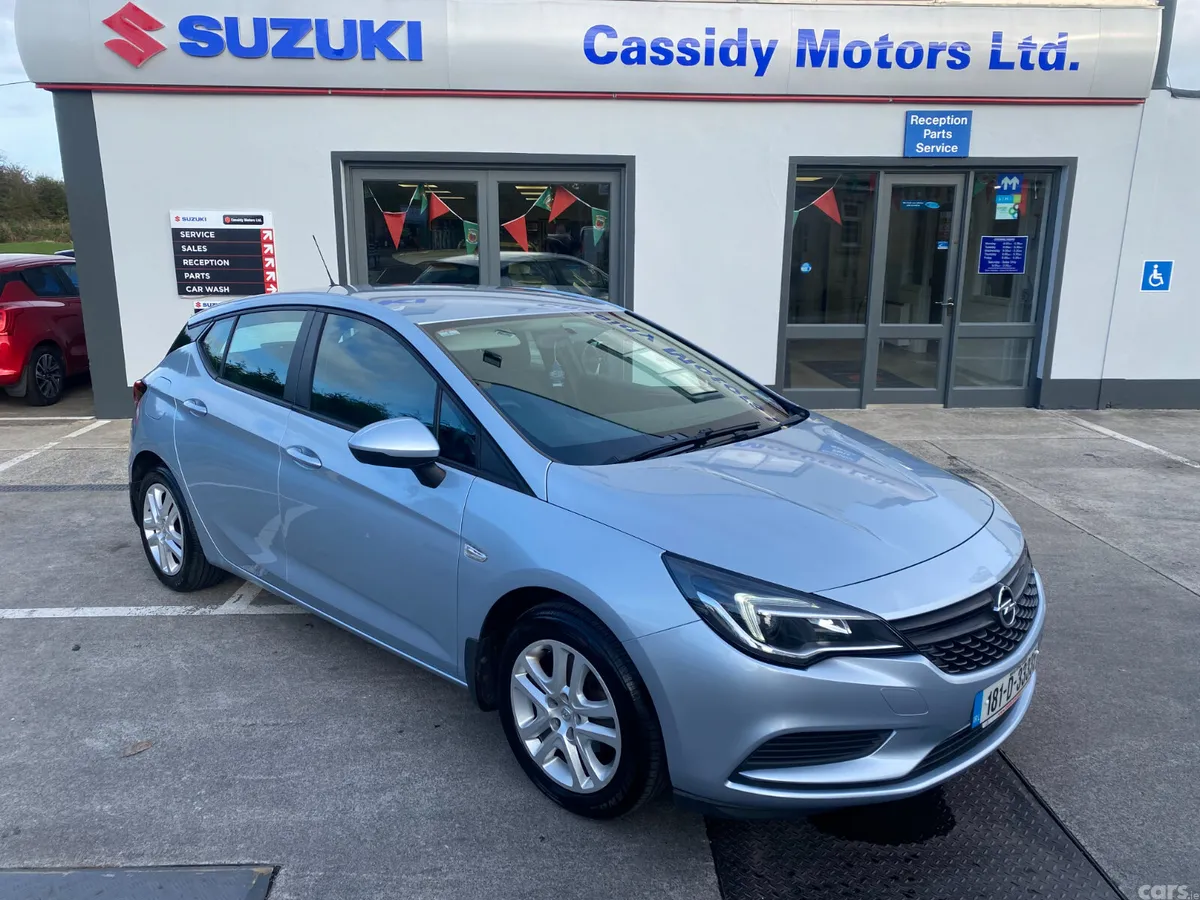 Opel Astra Hatchback, Petrol, 2018, Grey