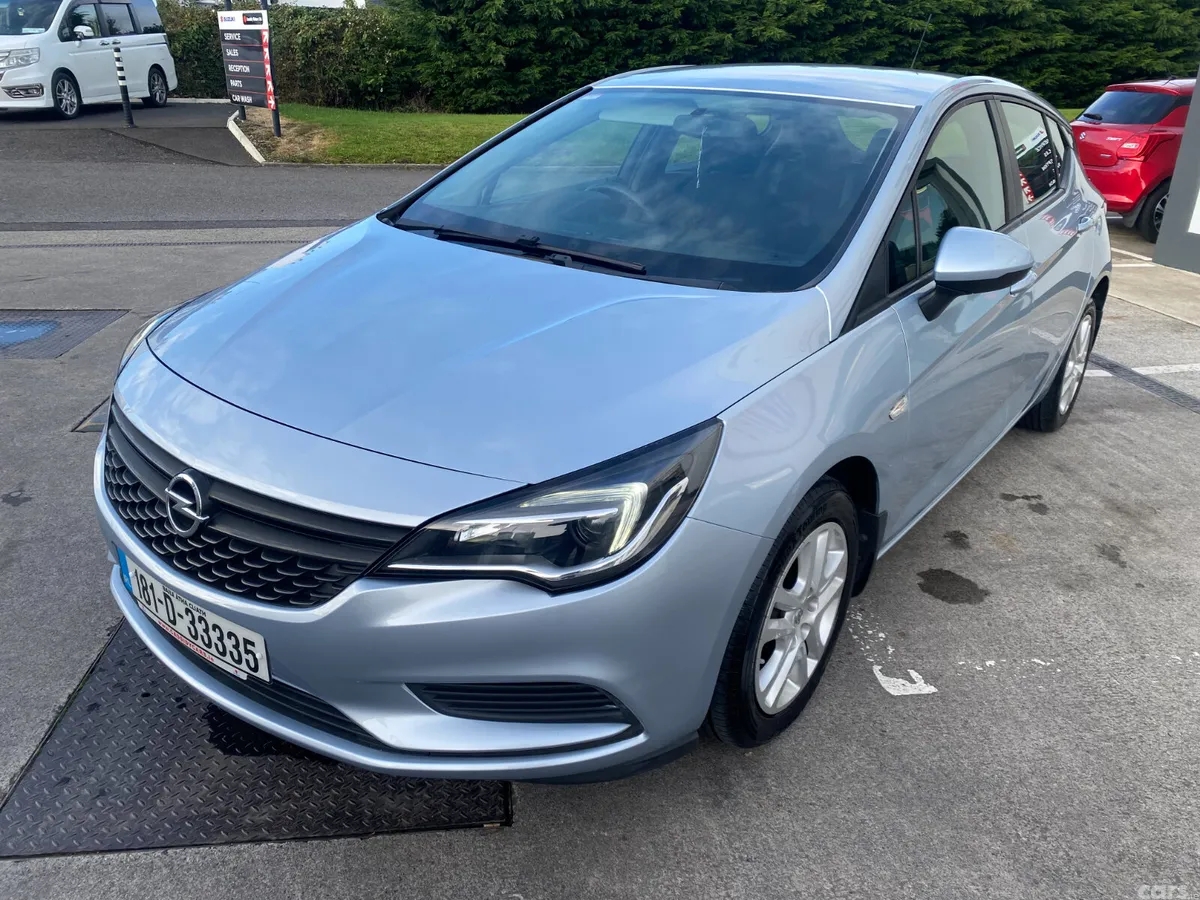 Opel Astra Hatchback, Petrol, 2018, Grey
