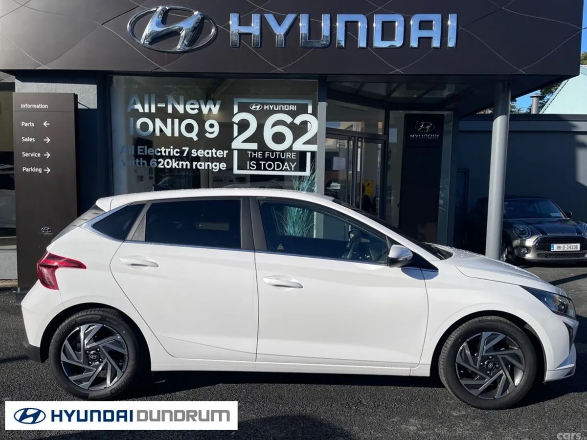 Hyundai i20 Hatchback, Petrol, 2026, White