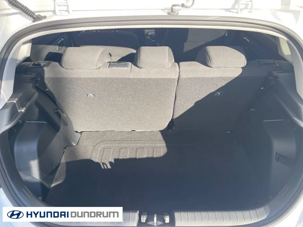 Hyundai i20 Hatchback, Petrol, 2026, White