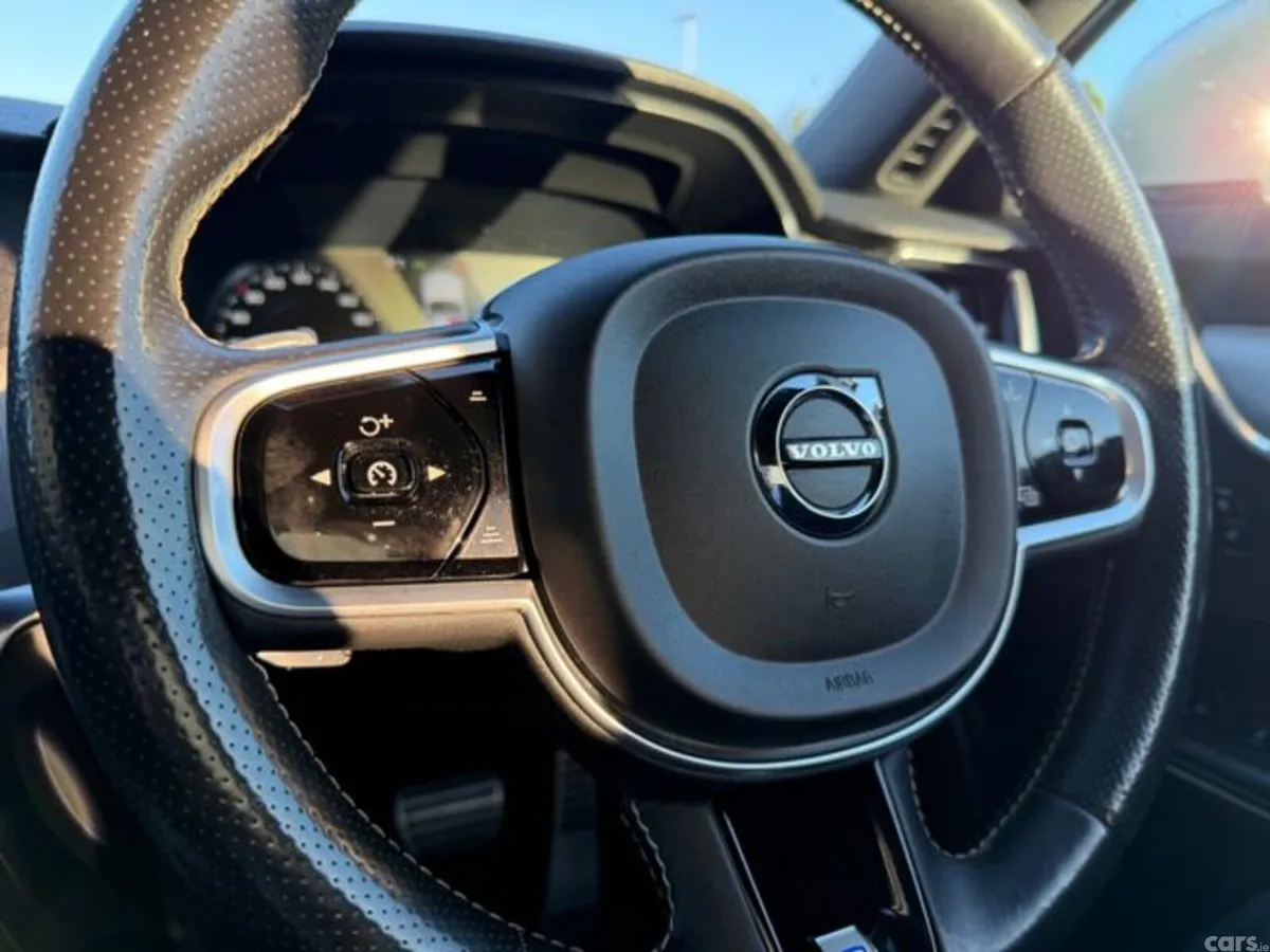 Volvo S90 Saloon, Diesel, 2018, Black