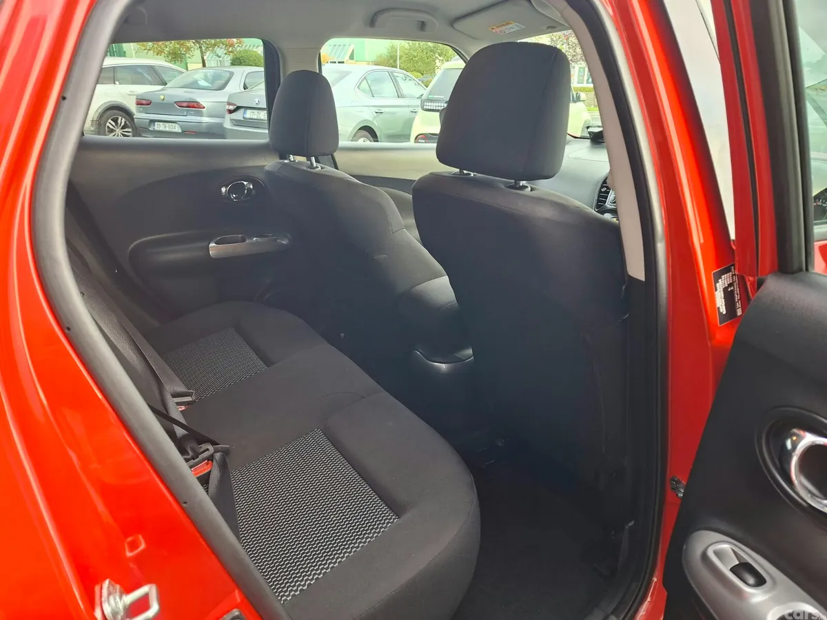 Nissan Juke SUV, Petrol, 2017, Red