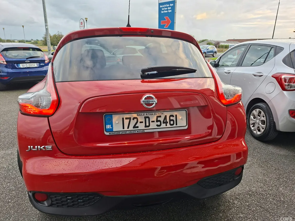 Nissan Juke SUV, Petrol, 2017, Red