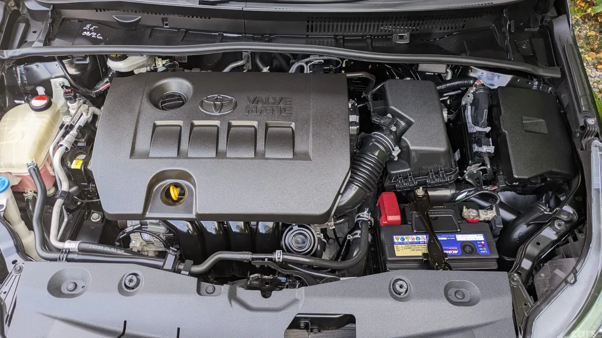 Toyota Avensis Estate, Petrol, 2017, Black