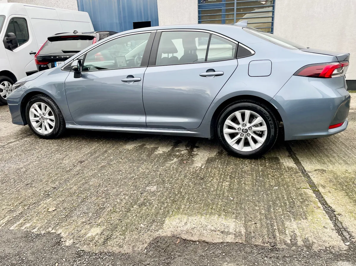 Toyota Corolla Saloon, Petrol Hybrid, 2024, Grey