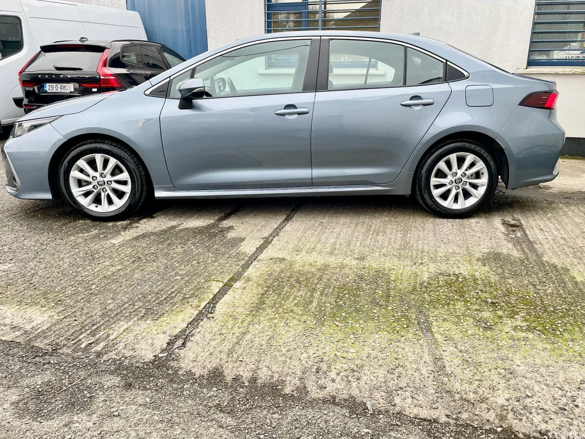 Toyota Corolla Saloon, Petrol Hybrid, 2024, Grey