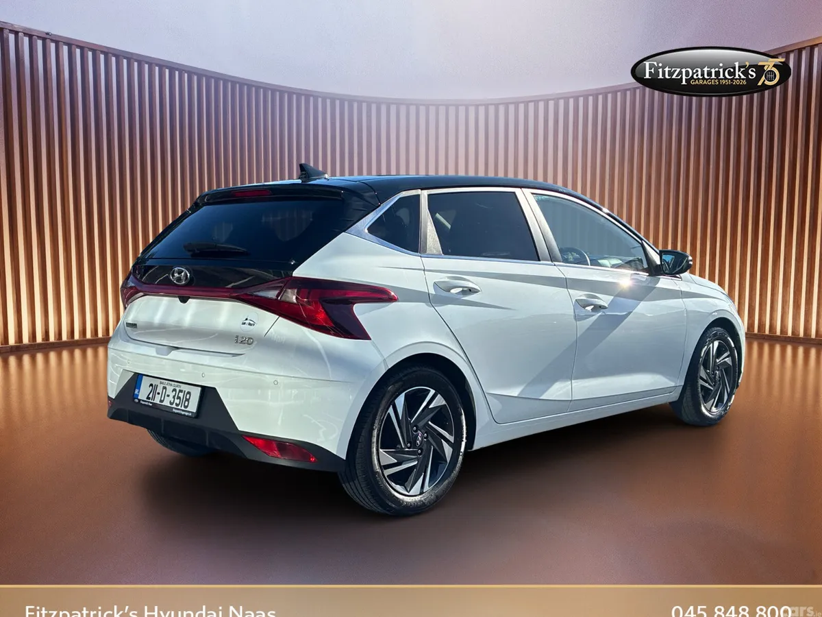 Hyundai i20 Hatchback, Petrol, 2021, White